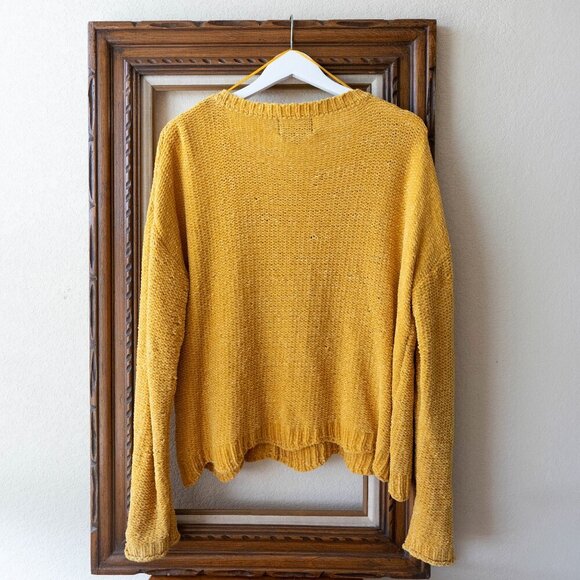 ABSOLUTELY SWEATER SZ L YELLOW OPEN KNIT HOLEY SCALLOPED OVERSIZED - Picture 2 of 6